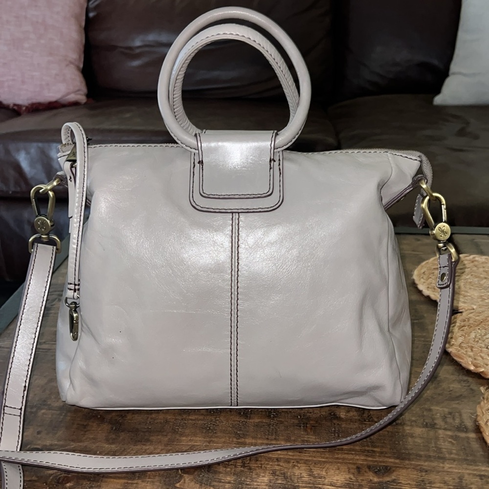 HOBO INT MEDIUM SHEILA